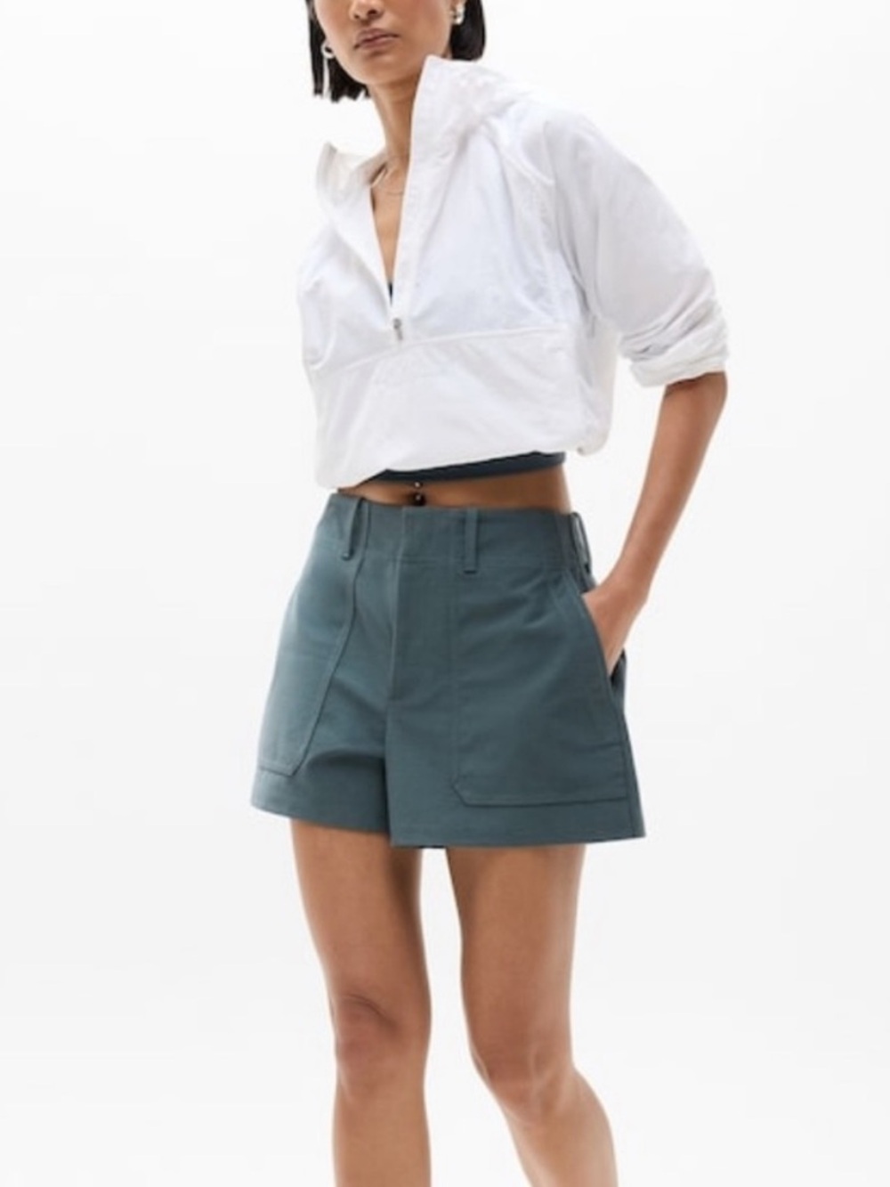 NWT Athleta Skyline Utility Short Size 4